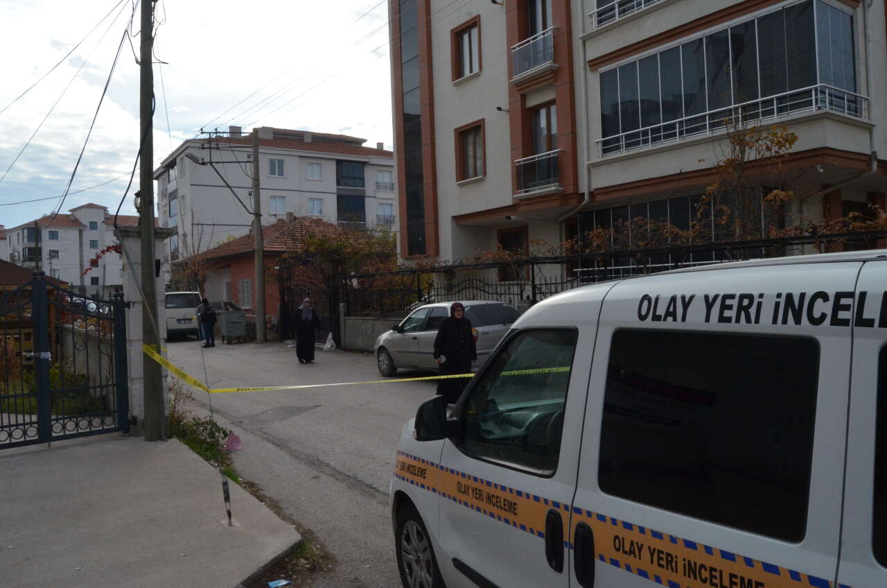 Kayınpeder - damat kavgası kanlı bitti! Kalbine saplanan bıçakla hastaneye getirildi 3